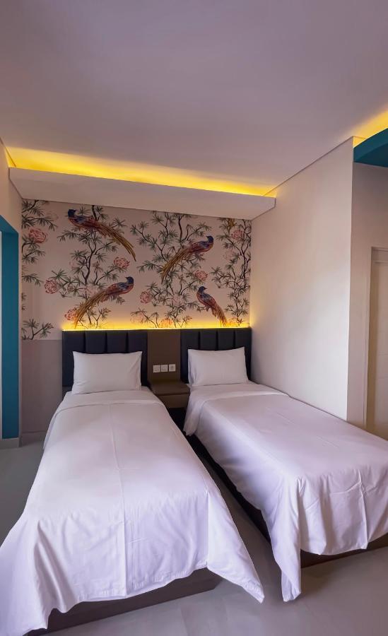 Aj Boutique Hotel Yogyakarta Exteriör bild
