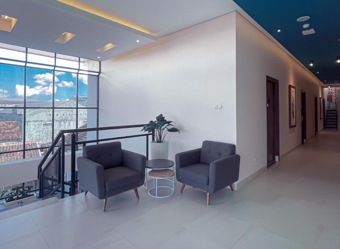 Aj Boutique Hotel Yogyakarta Exteriör bild
